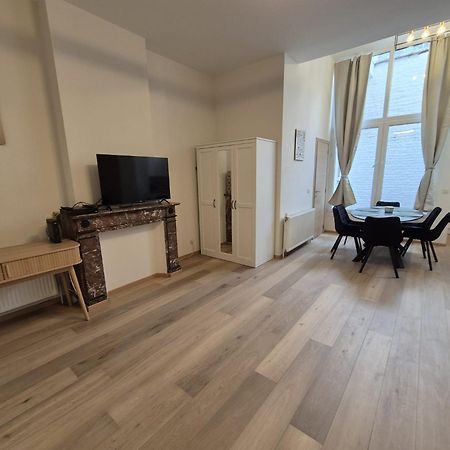 Tasson Snel Apartment Center Of Bryssel Exteriör bild